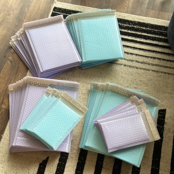 *Value Pack* 50 Pieces#1 Self-Seal Padded Envelopes With 3 Sizes - Picture 1 of 7